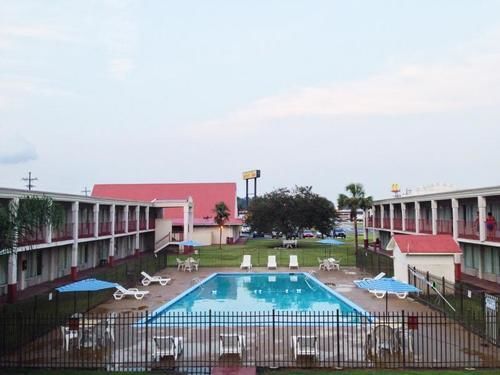 Baton Rouge West Inn พอร์ทอัลเลน ภายนอก รูปภาพ
